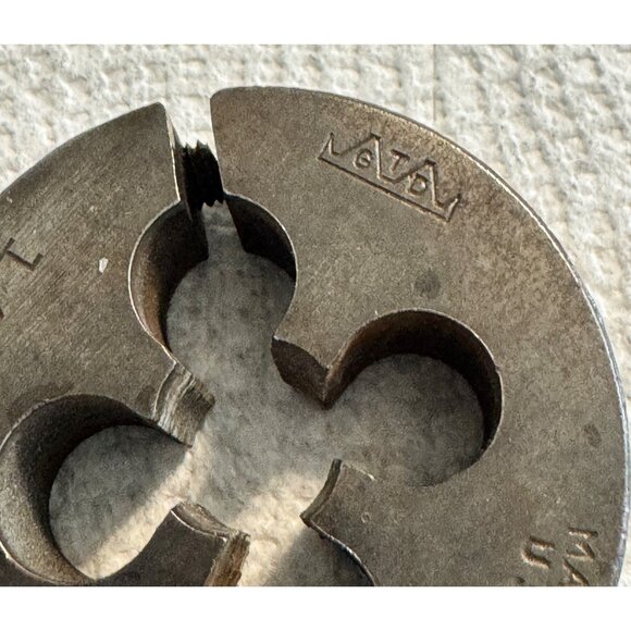 Set of 5 assorted 2" Round Dies - Picture 6 of 15